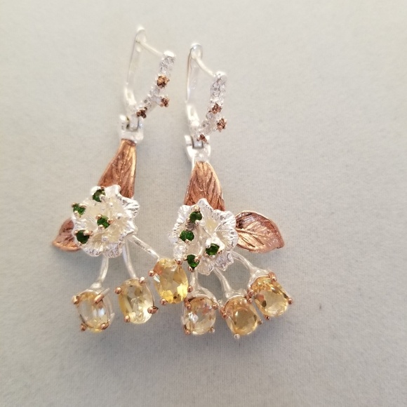 Citrene & emerald floral earrings sterling silver & gold - Picture 2 of 4
